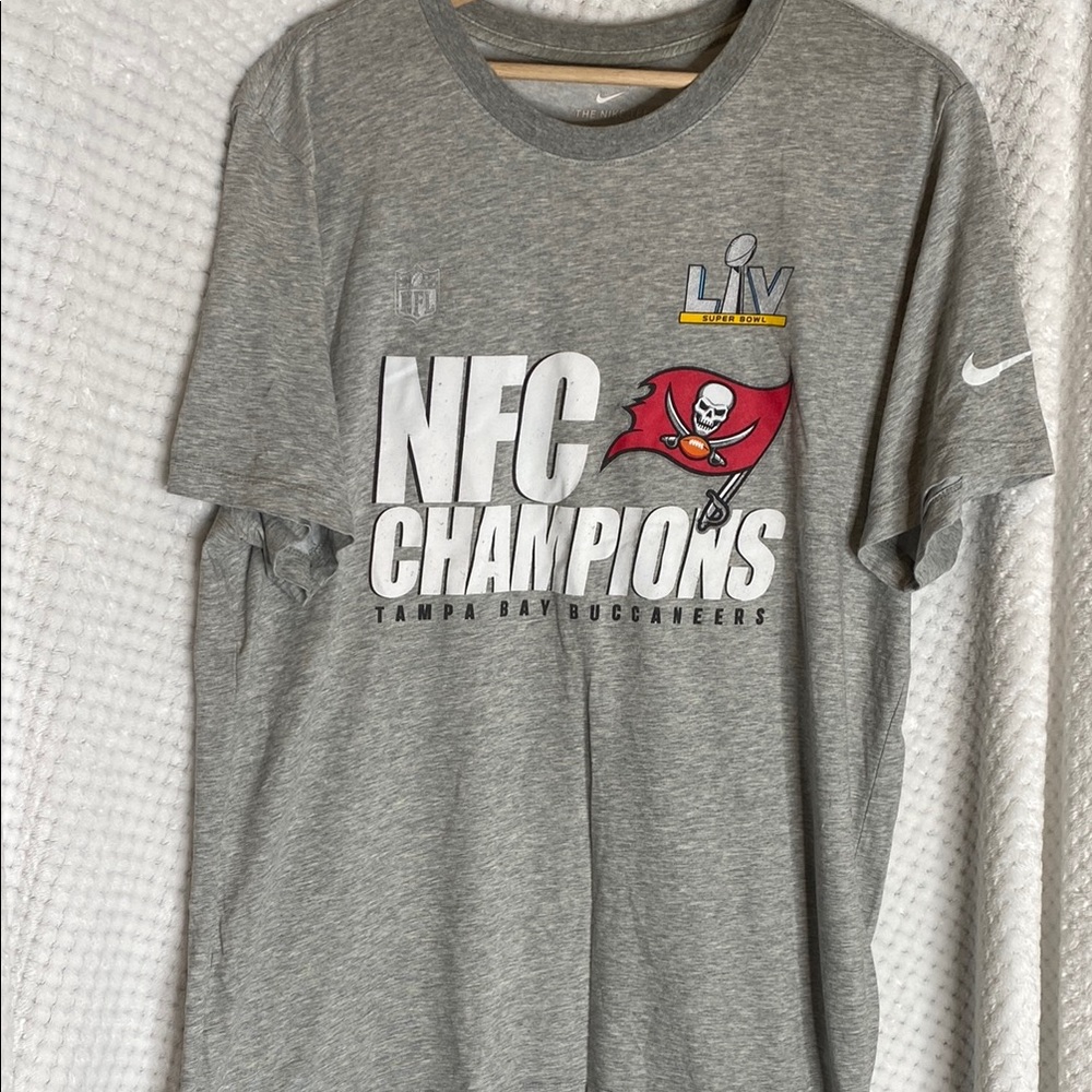 The Nike Tee Tampa Bay Buccaneers football Gray Dri-FIT T-Shirt